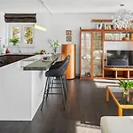 S&a With Heated Private Pool, 3 Bedrooms, 3 Bathrooms, Playground Βίλα