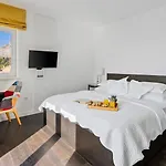 S&a With Heated Private Pool, 3 Bedrooms, 3 Bathrooms, Playground *