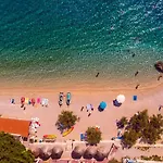 Βίλα S&a With Heated Private Pool, 3 Bedrooms, 3 Bathrooms, Playground *