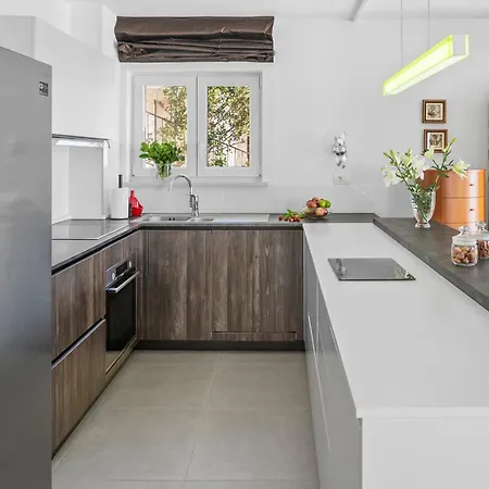 S&a With Heated Private Pool, 3 Bedrooms, 3 Bathrooms, Playground Willa Mimice