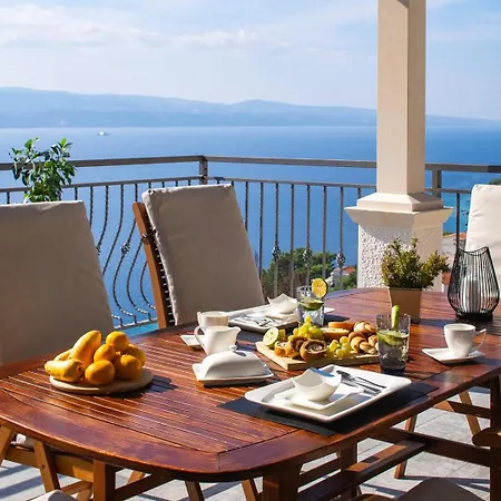 S&a With Heated Private Pool, 3 Bedrooms, 3 Bathrooms, Playground