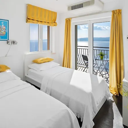 Willa S&a With Heated Private Pool, 3 Bedrooms, 3 Bathrooms, Playground *