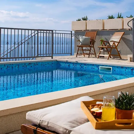 S&a With Heated Private Pool, 3 Bedrooms, 3 Bathrooms, Playground Willa *